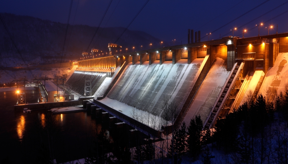 История «черного неба»: как Красноярская ГЭС и незамерзающий Енисей изменили климат региона